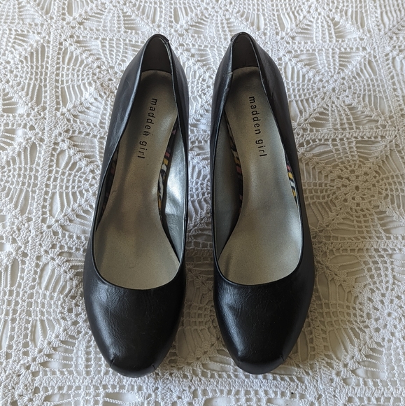 High heels - Picture 4 of 10